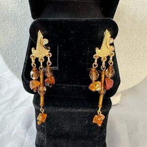 Chic modernist vibe goldtone and amber dangle earrings
